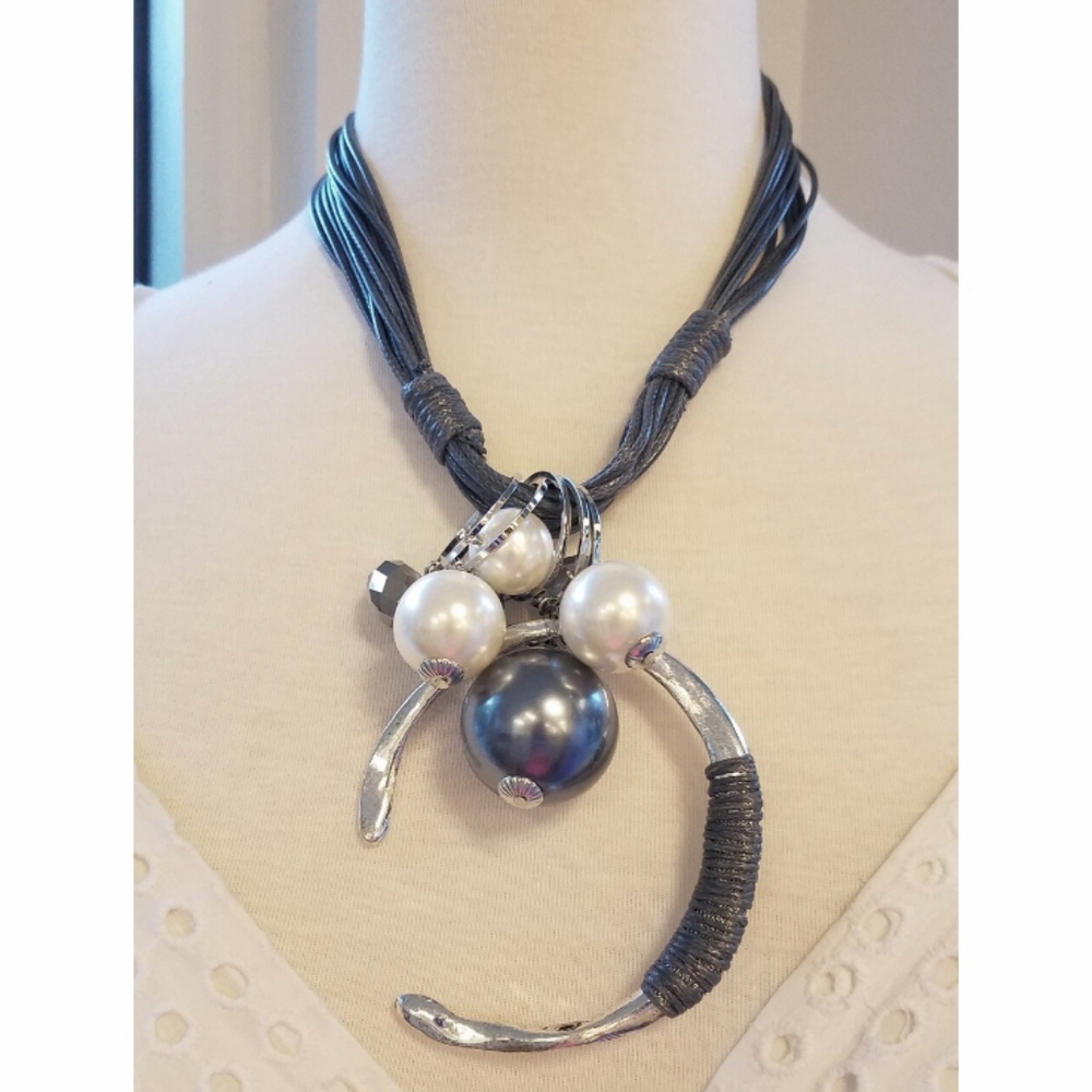 Moon Pearl Leather Necklace Earring Set